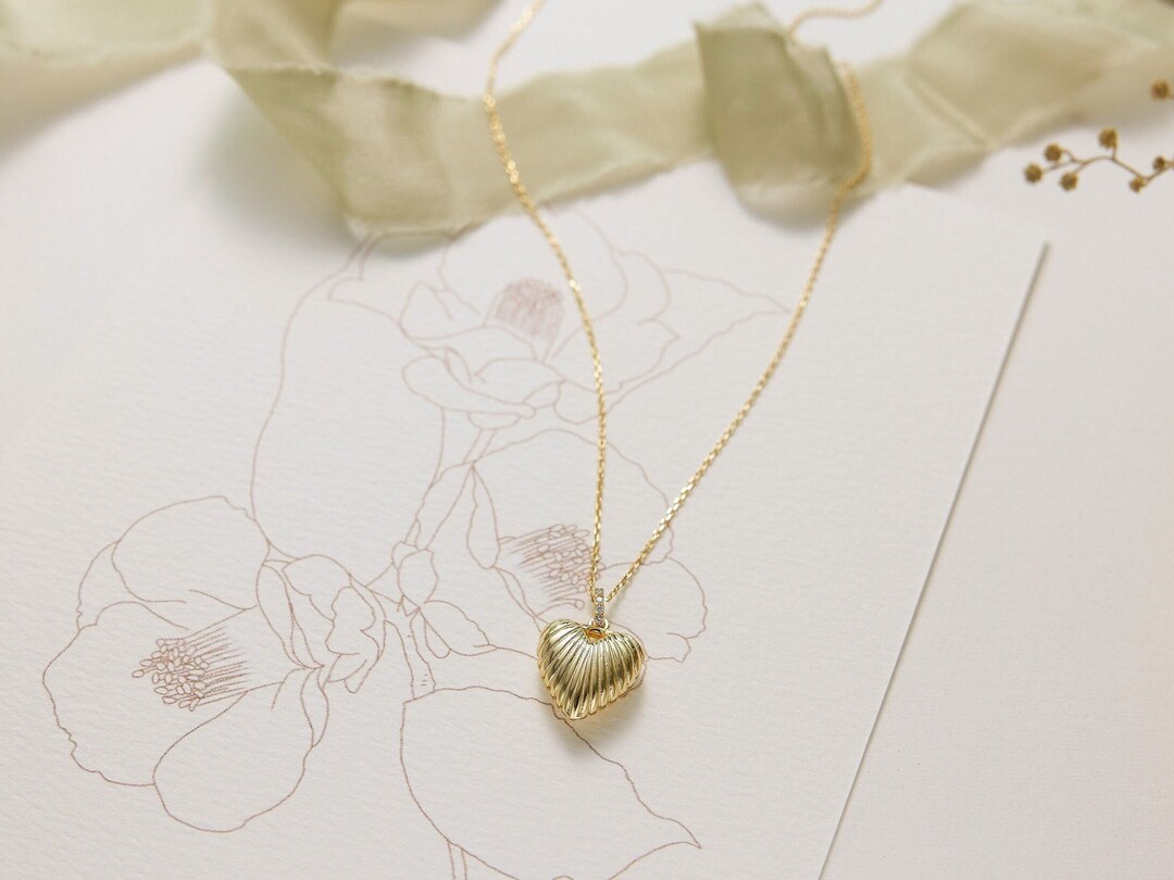 Collier Vintage Cœurs En Nacre - Parfait Pour La Saint-Valentin Ou La Fête Des Mères (occasion Excellent état)