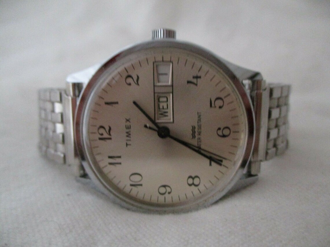 Timex Wind Up Watch Silver Tone Expansion Band Round Face Day Etsy