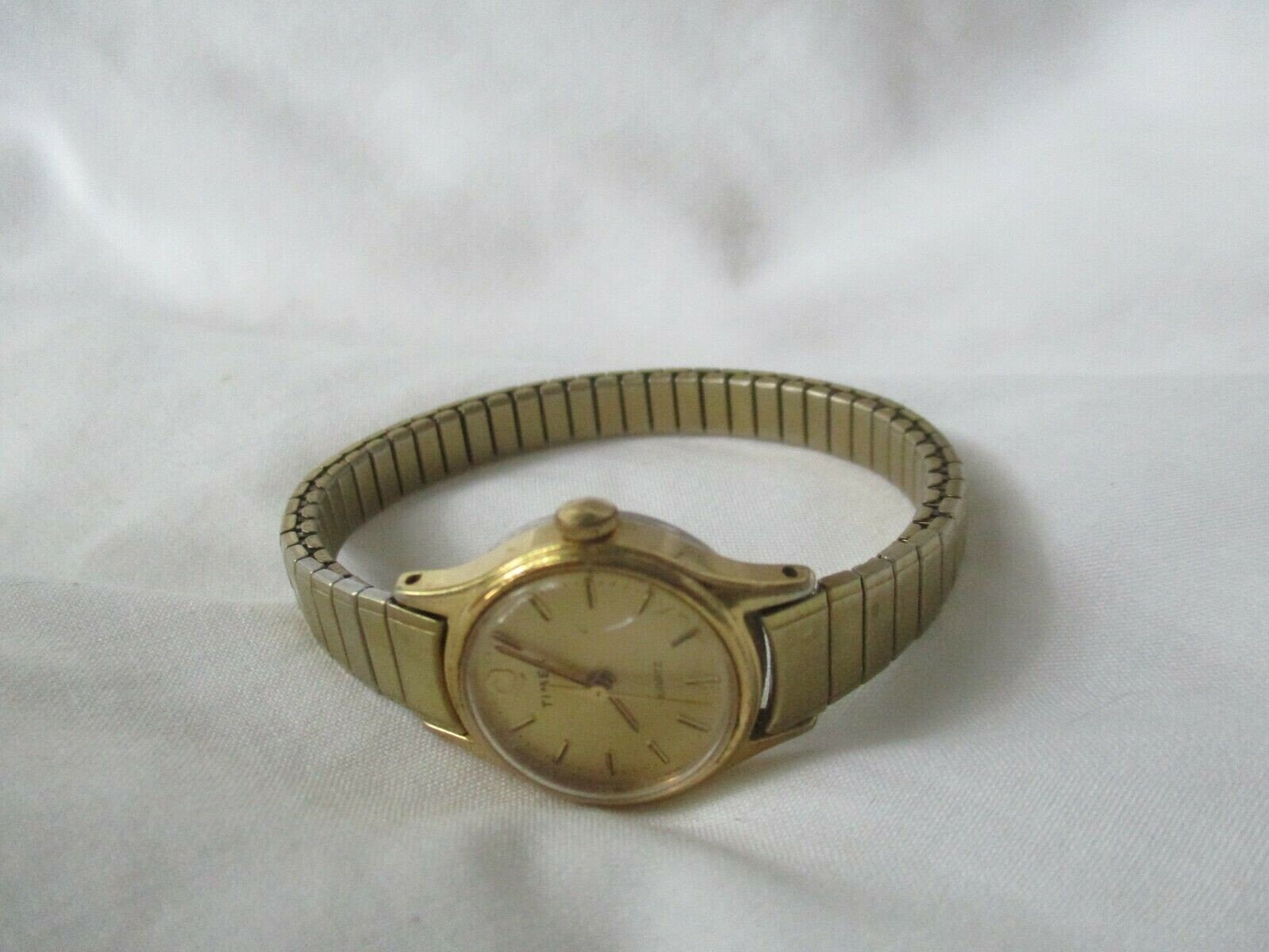 Timex Watch Gold Toned Stretch Band Water Resistant Vintage Etsy