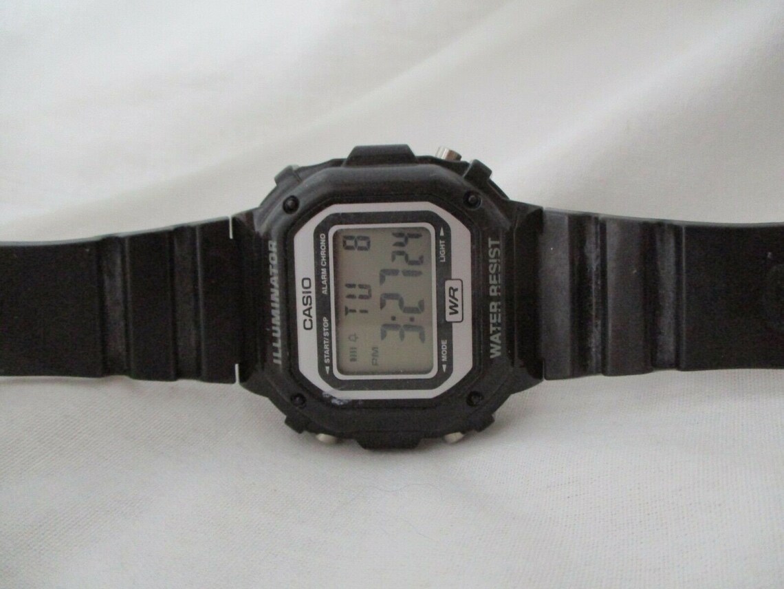 casio illuminator water resist 100m