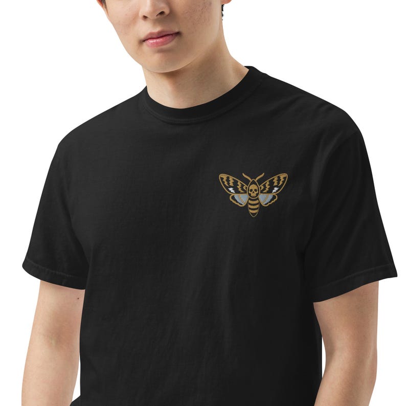 Unisex garment-dyed heavyweight t-shirt