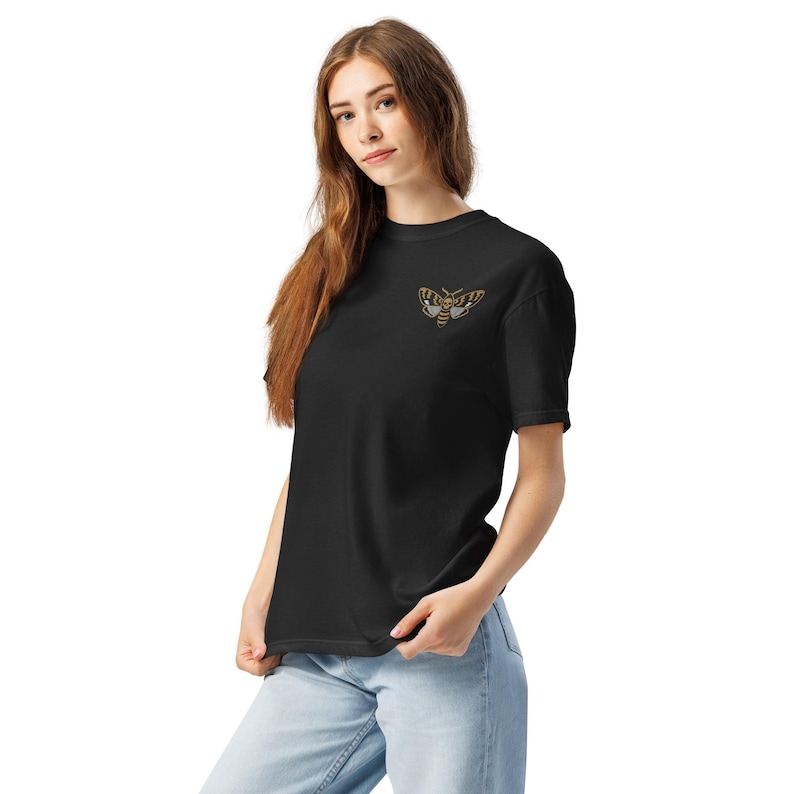 Unisex garment-dyed heavyweight t-shirt
