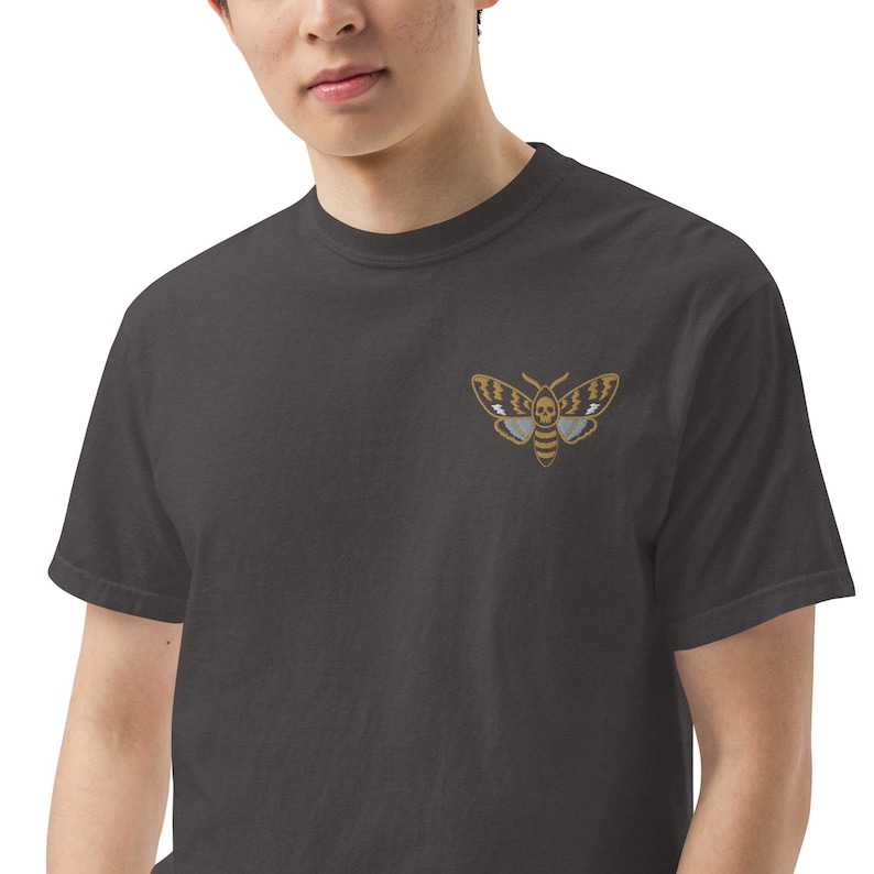 Unisex garment-dyed heavyweight t-shirt