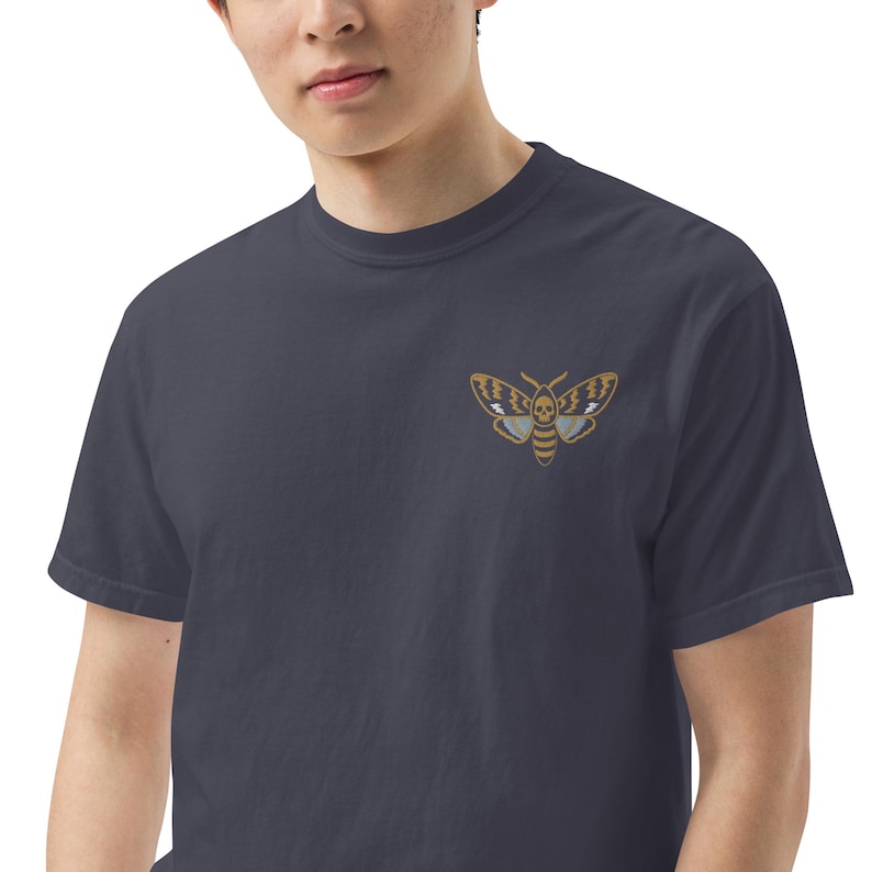 Unisex garment-dyed heavyweight t-shirt