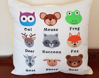 Coussin brodé pour enfants