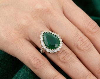 Authentic Women Ring, Emerald Hurrem Ring, Ottoman Women's Ring, Turkish Handmade Ring, Gift For Women, Mid-Century Style Statement Jewelry
