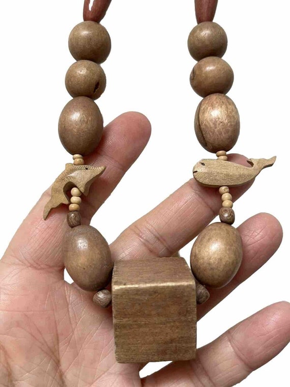 Vtg Wooden Beaded Necklace Carved Beads Barrel Cl… - image 1