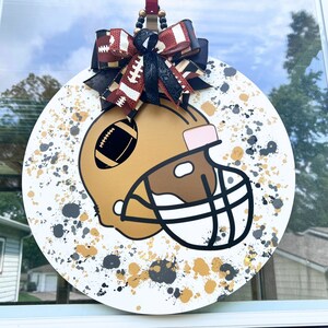 Black and Gold Football Themed Door Hanger, Helmet Sports Wreath, Football Decor, Game Day Decoration, Gift for Him, Man Cave Wall Hanging