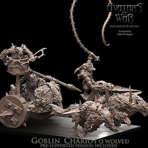 Peut inclure: Modèle détaillé d'un char de gobelins tiré par trois loups. Le char comprend un conducteur et un guerrier avec une lance. Le modèle est de couleur neutre et comprend le texte "GOBLIN CHARIOT (3 WOLVES)" et "PRE-SUPPORTED VERSION INCLUDED".