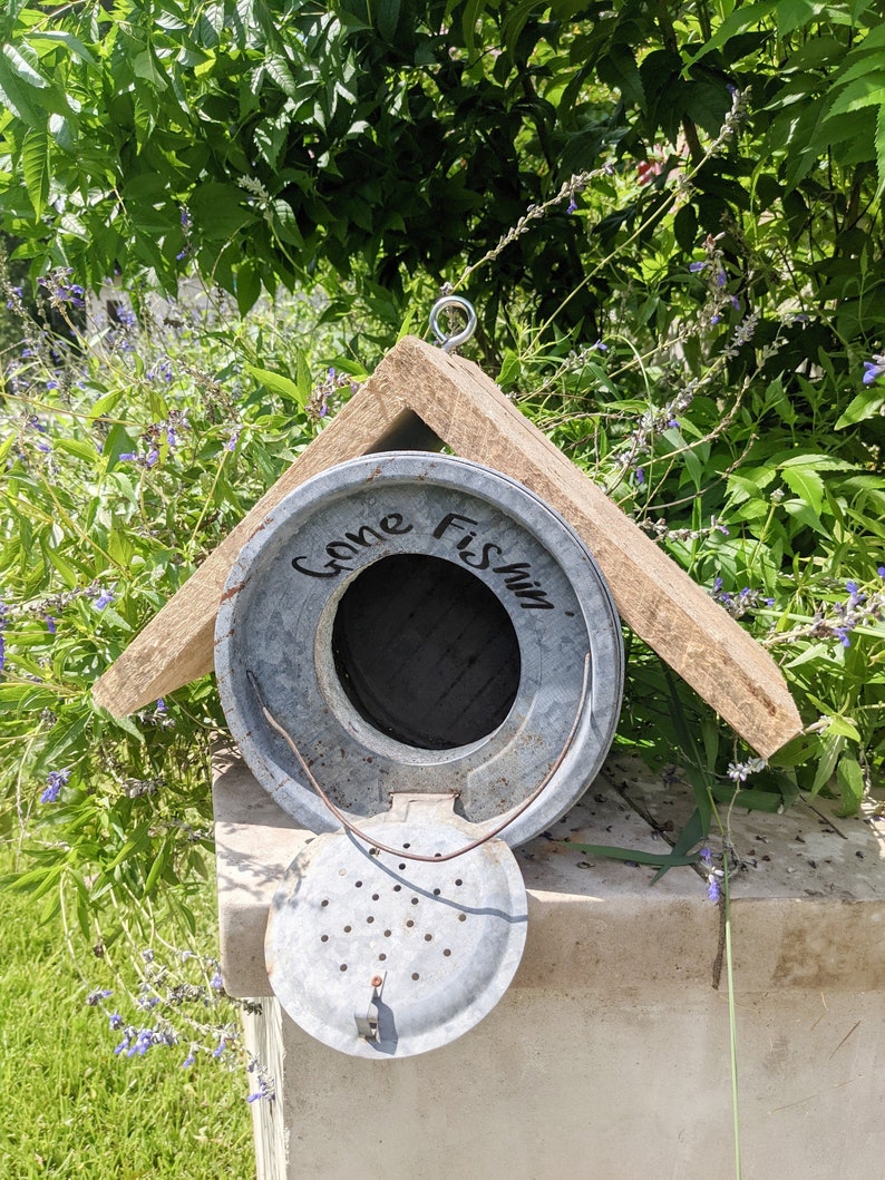 One-of-a-kind Gone Fishing favorite Rustic Ranking TOP10 Birdhouse Bait Bucket