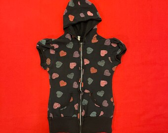 gap pink hoodie with red hearts