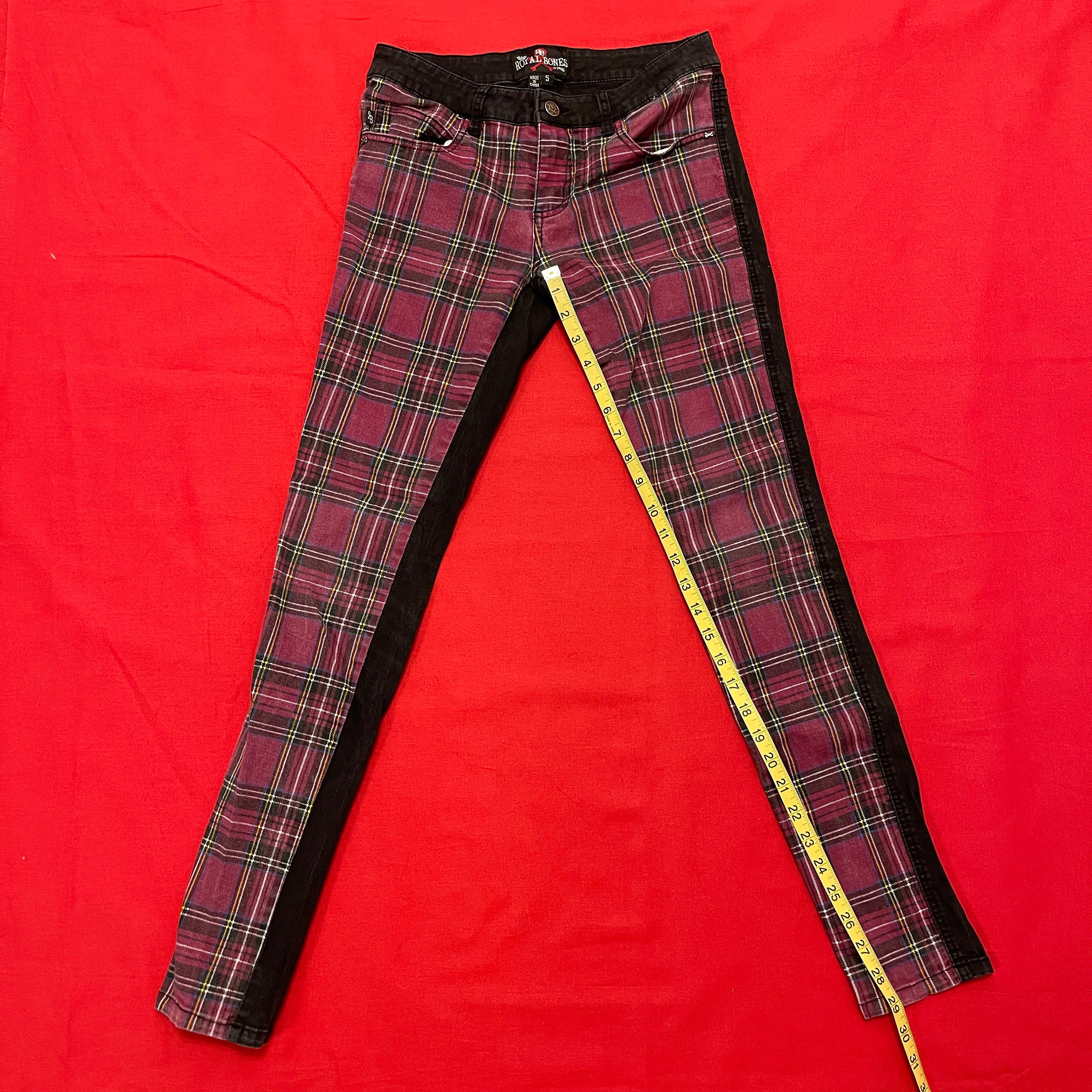 Red and black plaid skinny jeans sales