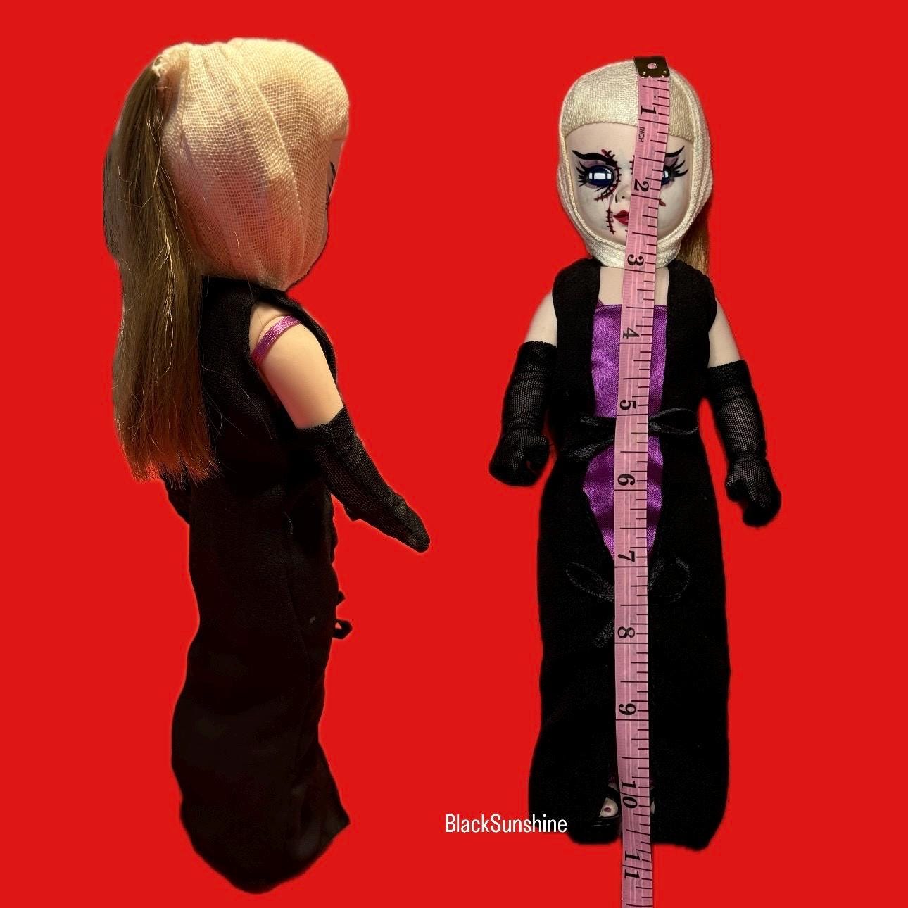2004 Living Dead Dolls Series 7 Deadly Sins Vanity Goth