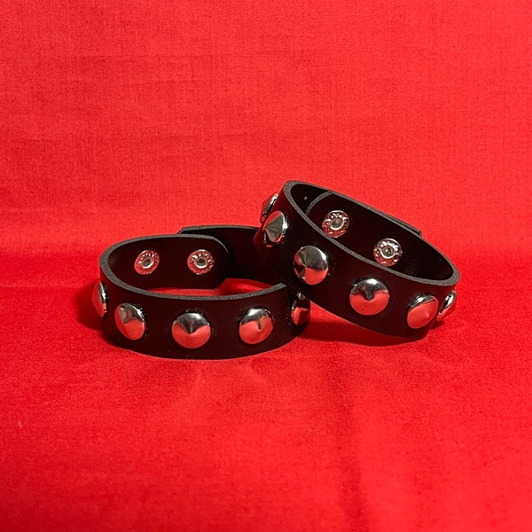 1 Row Round Circle Stud Vegan Leather Goth Alt Punk Wristband Cuff Bracelet