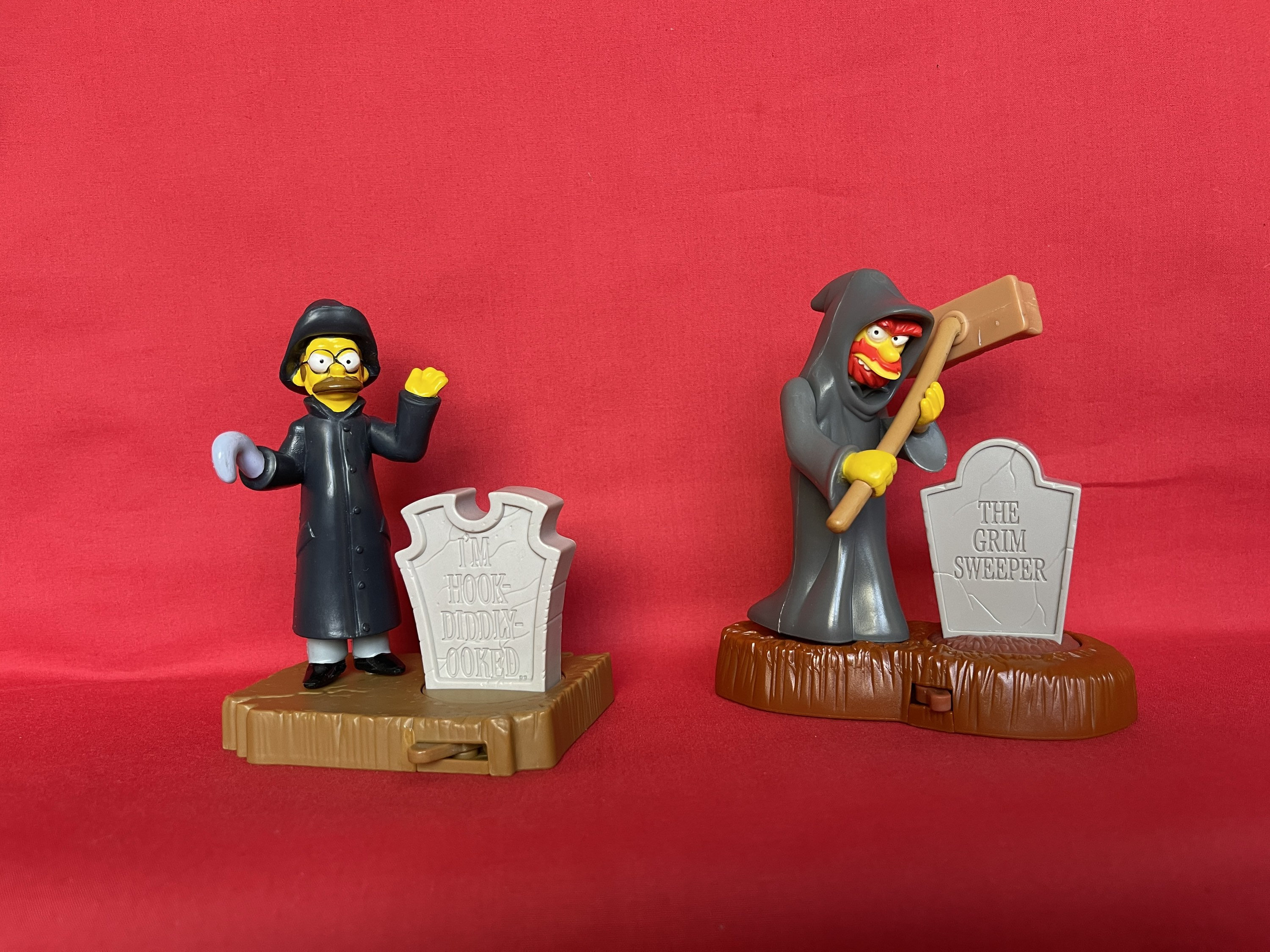 バーガーキング　米国キッズセット　2002年　 ザ・シンプソンズ　全10個セット 2002 THE SIMPSONS CREEPY CLASSIC'S SET OF 10 BURGER KING FULL