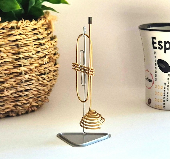 Miniature metal trumpet for home decor, handcrafted musical instrument made of copper wire