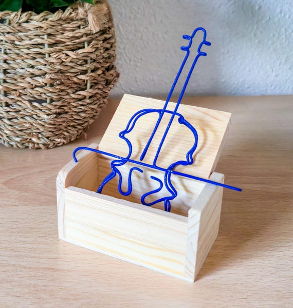 Miniature iron violin for home decor, handcrafted musical instrument, gift for musicians