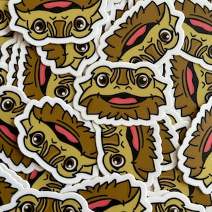 Sticker vinyle dragon barbu souriant - Sticker reptile mignon 5 cm - Imperméable et résistant