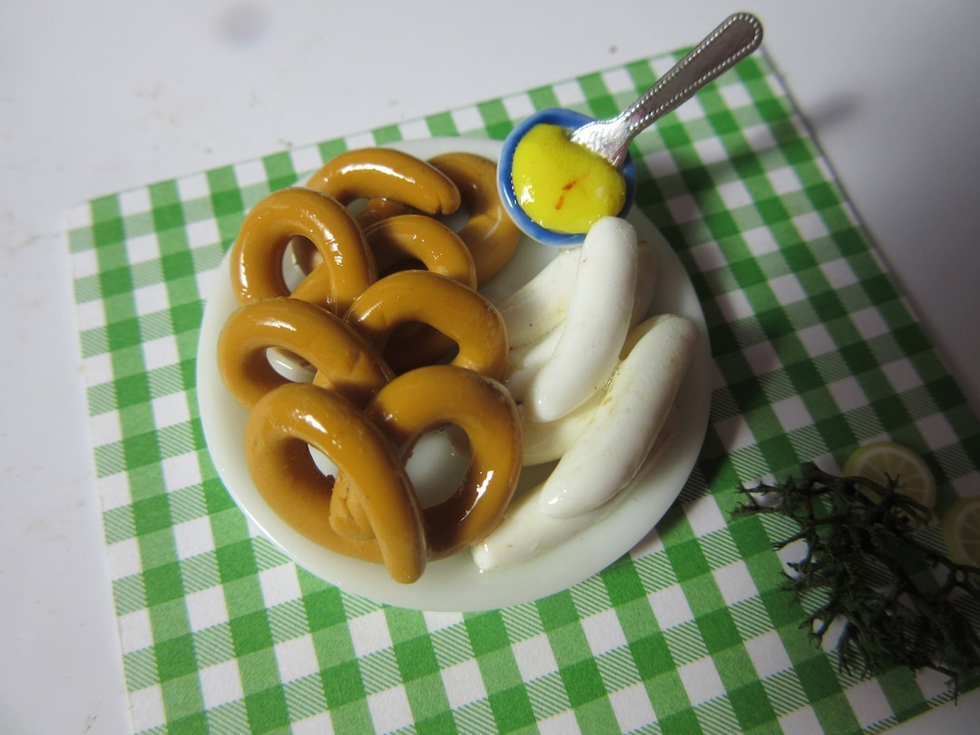 Teller Mit Weißwurst &amp; Brezel / Puppenstube Miniatur Fimo - Etsy