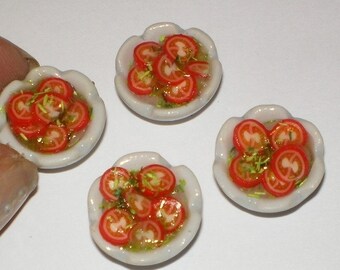 4  Schälchen Tomatensalat  /  Miniatur Puppenstube