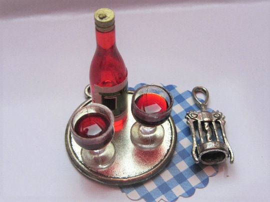 5pcs / lot 1: 12 Dollhouse Miniature Wine Cup Mug Bouteille de vin Modèle  Poupée Décor Jouet