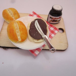 Gedeck mit Nutella Brötchen / Puppenstube Miniatur Fimo Bild 2