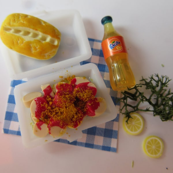 Box mit Currywurst & Fl. Fanta  / Imbiss- aus Fimo Miniatur