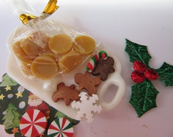 Assiette avec biscuits - Noël / maison de poupée miniature en pâte polymère