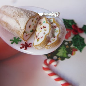 Plate with Christmas Stollen - Christmas / Miniature Dollhouse