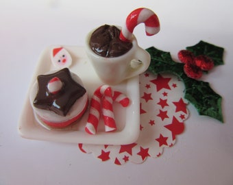 3 parts - set Christmas with Christmas tree - dollhouse miniature