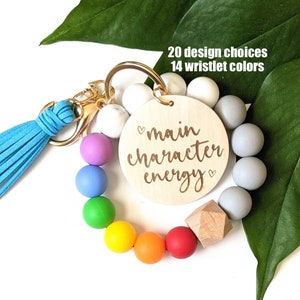 Personalized Keychain Wristlet| Custom Wristlet| Name Keychain| Book Keychain| Mama Keychain| Good Vibes Keychain| Grandmother Keychain