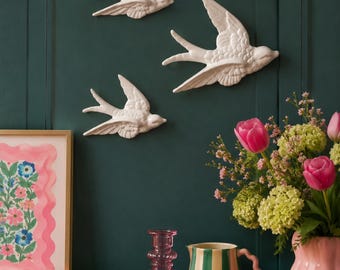 Set of 3 Hanging Swallows Wall Decoration Ceramic White Living Room Bedroom Shabby Chic Vintage