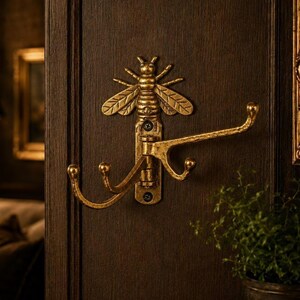 Bee Hook image 2