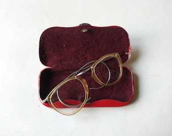 antique rare eyeglasses in original red tin, aluminum case marked RUBIS / 30's 40's wire rims eye glasses / children Spectacles silver tone