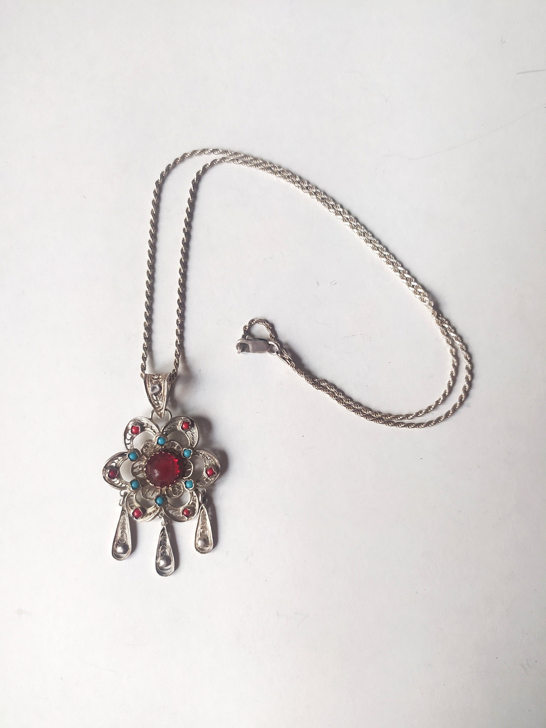 Vintage or antique sterling silver filigree necklace with 925 silver chain / pendant