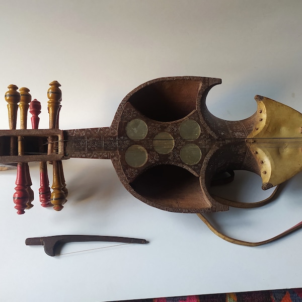 Antique Traditional Musical Instrument Ghichak Sarinda Afghanistan Pakistan India / wooden hand made / orient exotic folk music / string