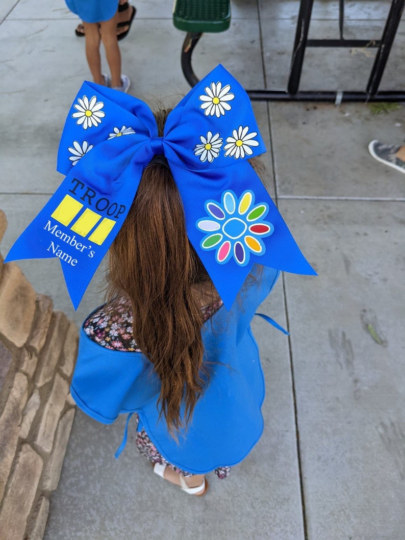 Girl Scout Daisy Large Hair Bow / Girl Scouts Outfit Gear / Daisy Girl Scout Gifts / Custom Girl Scout Daisy Accessory / Custom Hair Bow image 2