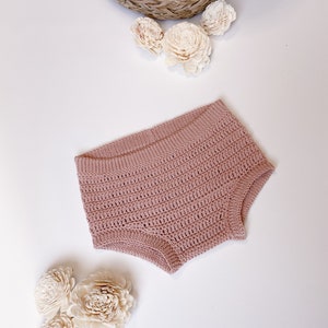Crochet Pattern Baby Bloomers/Shorts/Boy/Girl - Size 3, 6, 12, 18, 24 months.