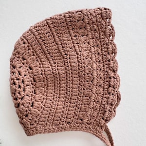 Handmade Baby Bonnet – 100% Cotton, Lightweight with Lace Detail - Sizes 0-6 months