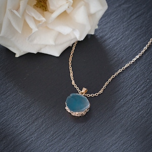 Gemstone necklace | Natural stone necklace made of resin with pendant | golden natural stone | golden gemstone