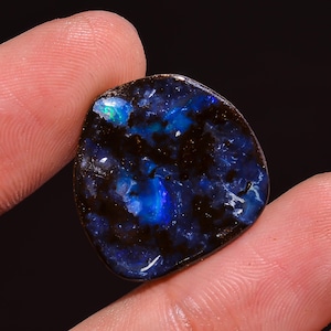 Boulder opaal mooie cabochon losse edelsteen voor het maken van sieraden 16,5 kt. 20 x 20 x 4 mm Y-3412