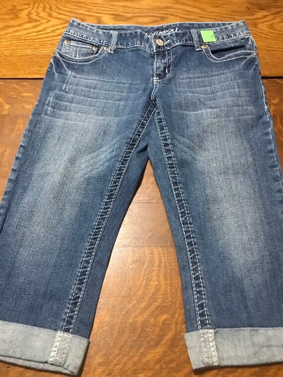 Womens / Juniors Capris Brand Maurices 