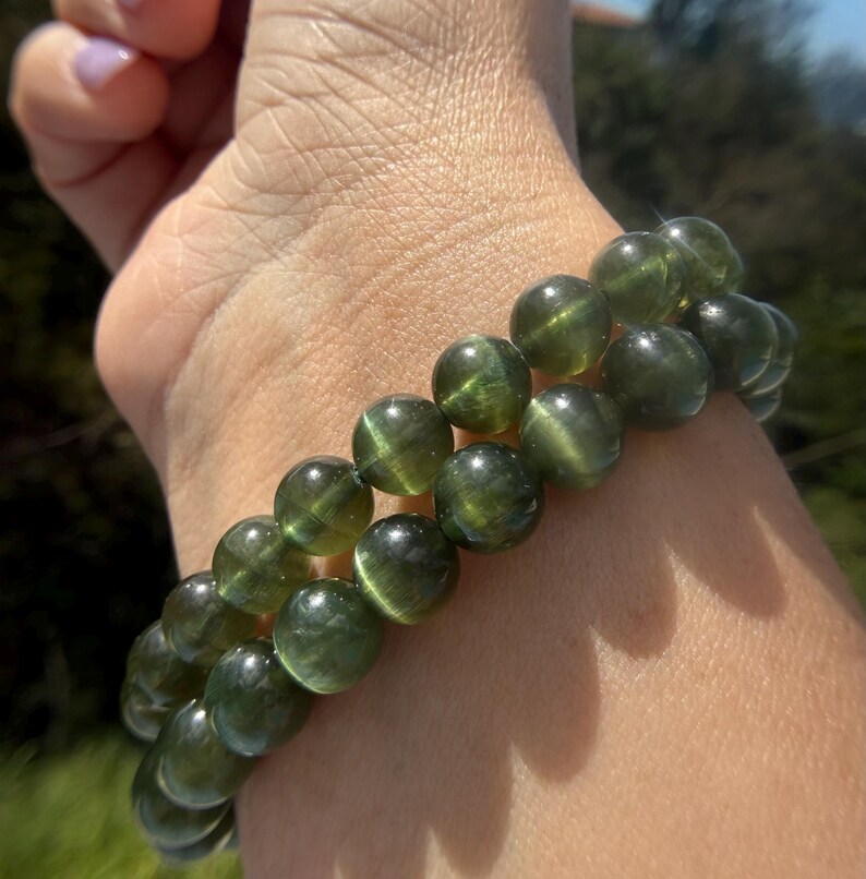 Ultra High Quality, Gem Grade Flashy Green Kunzite Bracelet 9mm or 8mm beads image 1