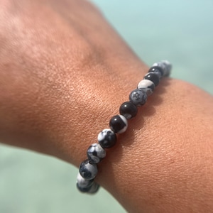 オルカアゲートブレスレット、6 mm、6.5 mm、8.5 mm、または10.5 mmのビーズ