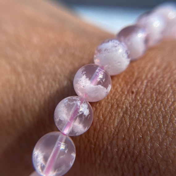高品質で希少なピンクスノーフレークガーデンクォーツブレスレット 7.5