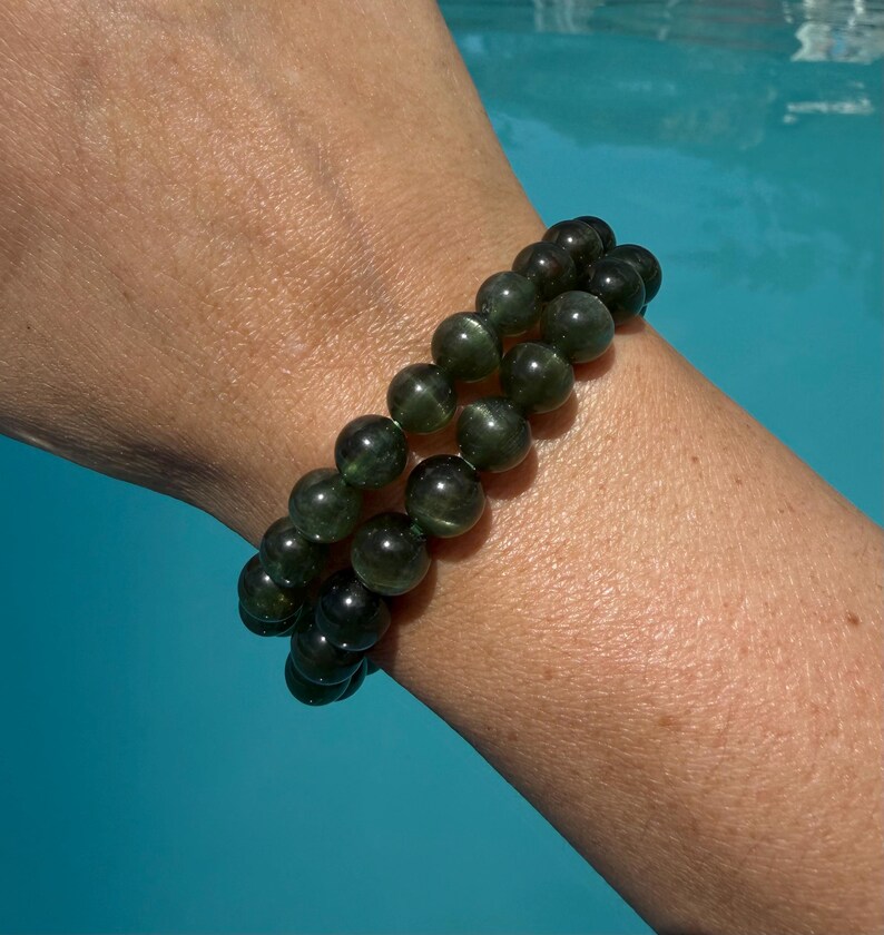 Ultra High Quality, Gem Grade Flashy Green Kunzite Bracelet 9mm or 8mm beads image 7