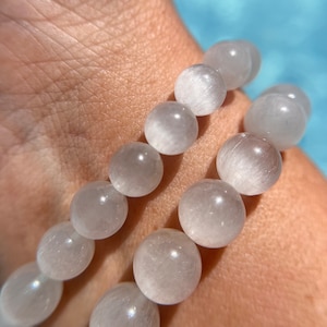 Ultra High Quality Pretty Pale Gray Rabbit Bunny Hair Quartz Bracelet, 9mm or 7.5mm beads
