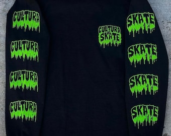 Cultura y Skate Long Sleeve Shirt