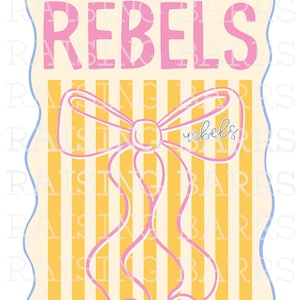 Op de afbeelding: Een rechthoekige afbeelding met een lichtgele achtergrond en gele verticale strepen. Het woord "REBELS" staat in roze blokletters bovenaan. Een roze strik met het woord "rebels" in cursief staat in het midden. De rand is lichtblauw.