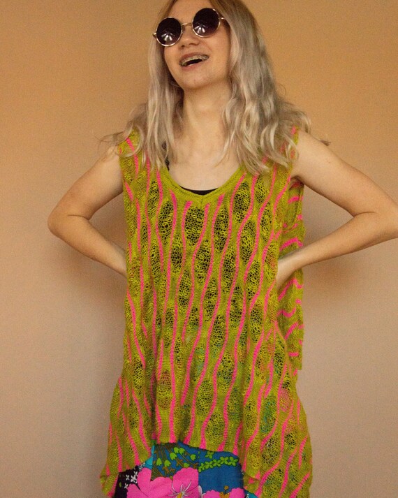 Y2K does 60s Preloved Sleeveless Open-Knit Ziggy … - image 9